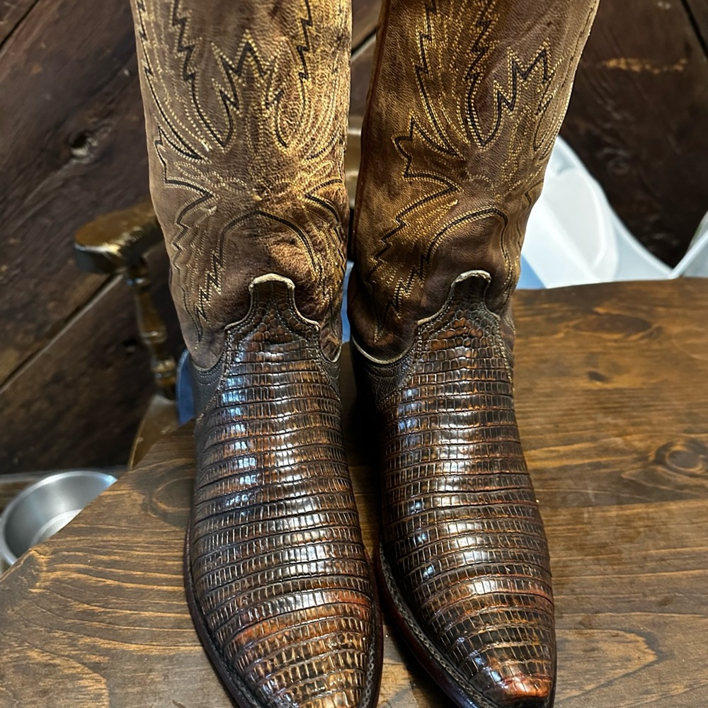 Lucchese Mens